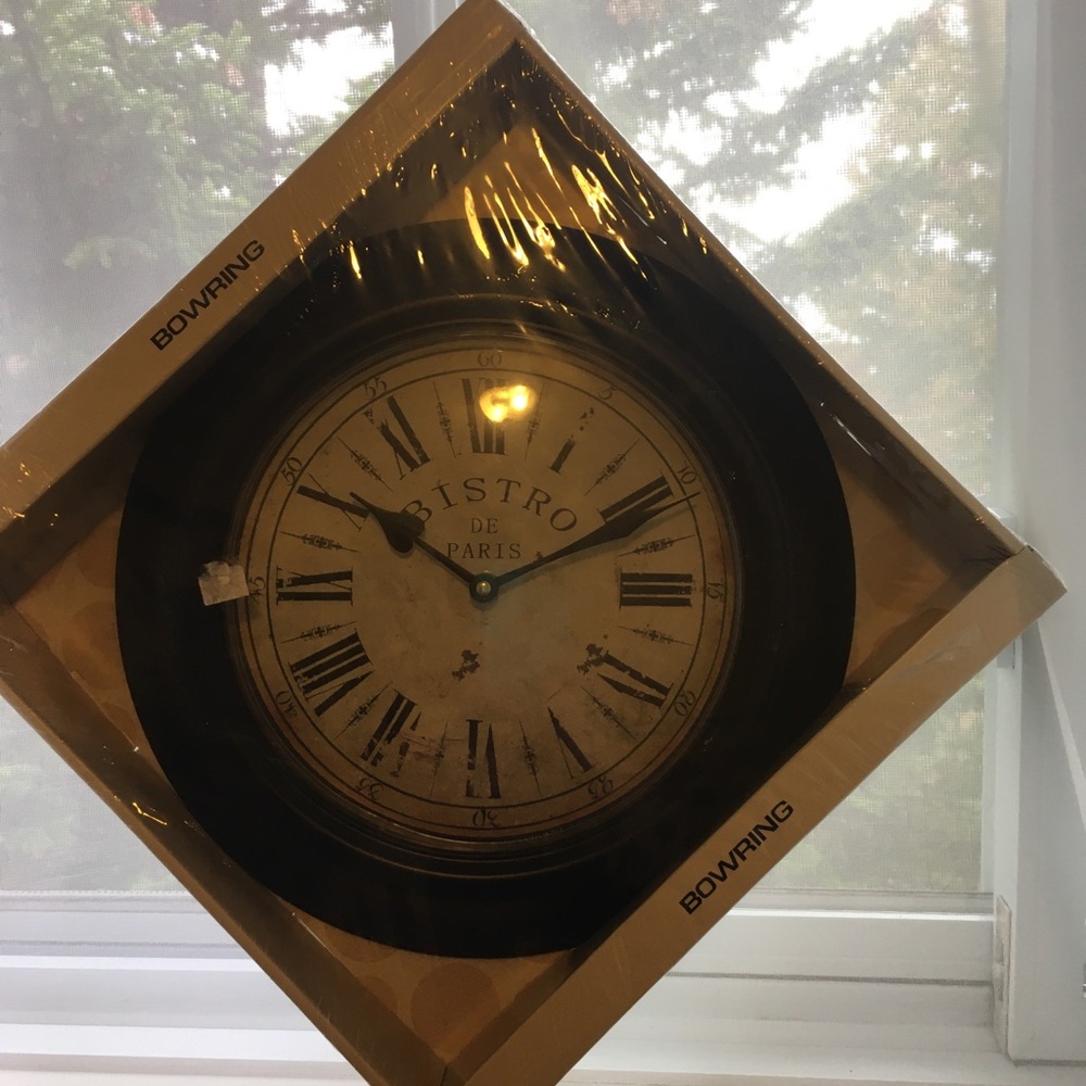 Vintage Bistro de Paris Wall Clock